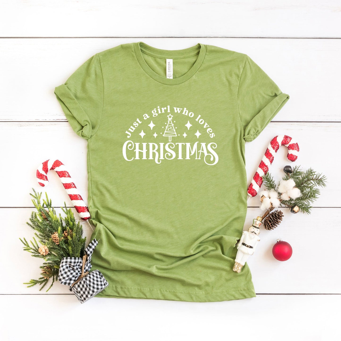 Just A Girl Who Loves Christmas | Short Sleeve Graphic Tee