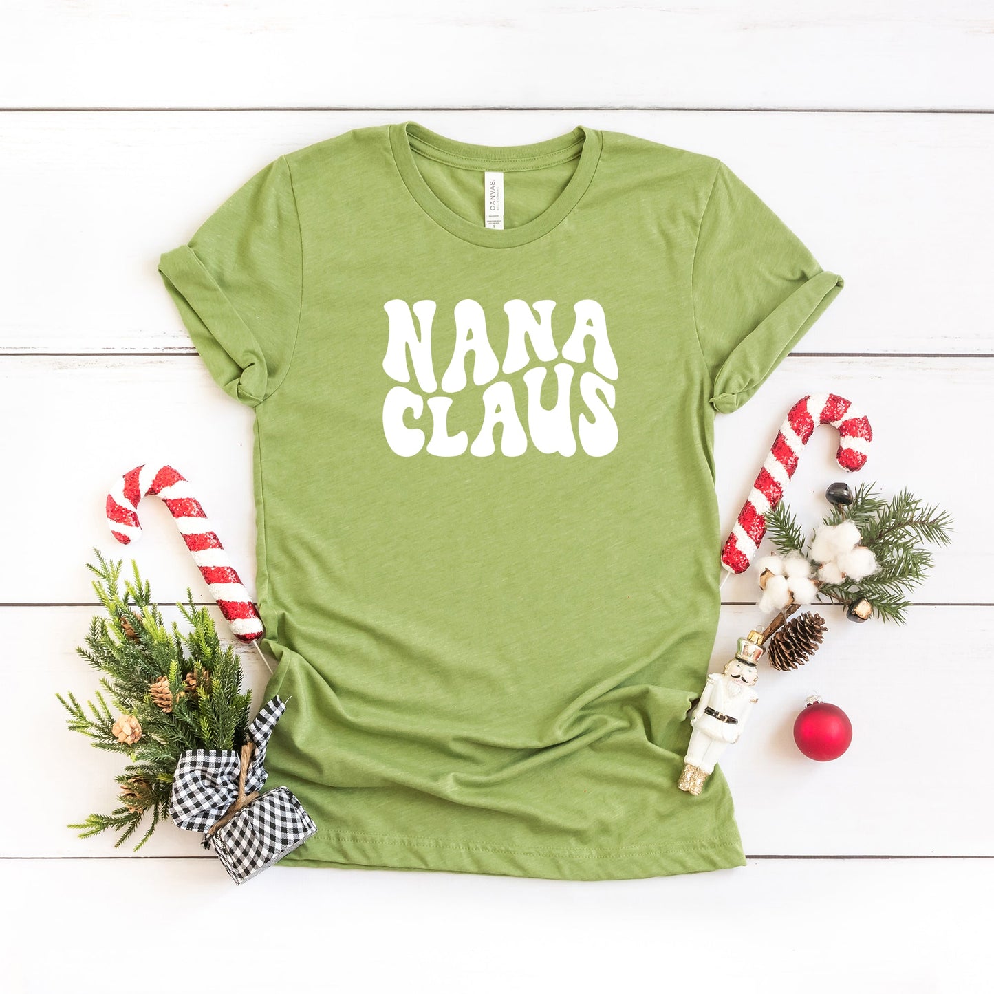 Nana Clause Wavy | Short Sleeve Graphic Tee