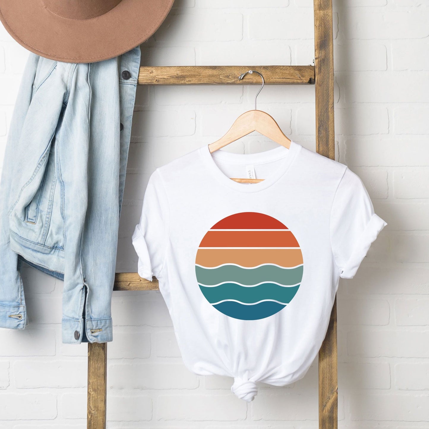 Retro Sun and Sea | Short Sleeve Graphic Tee