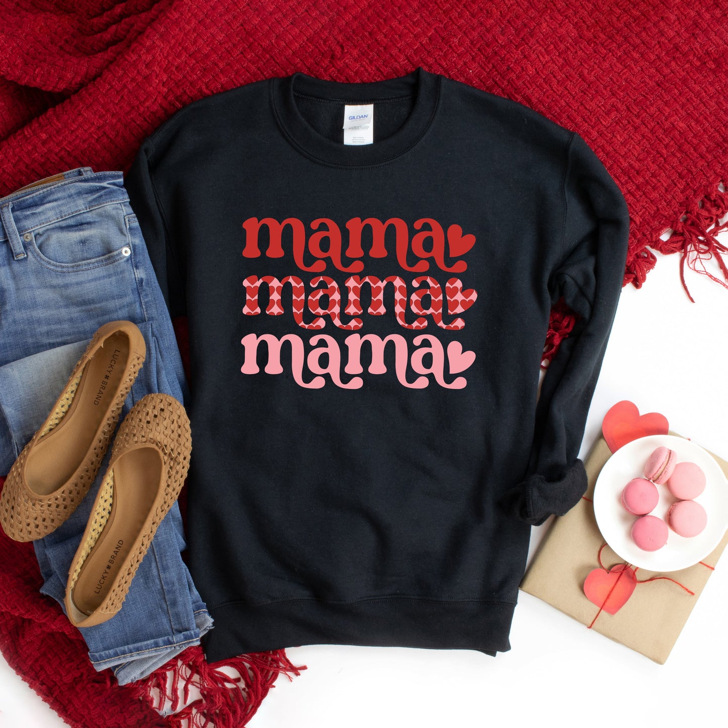 Mama Stacked Hearts | Sweatshirt