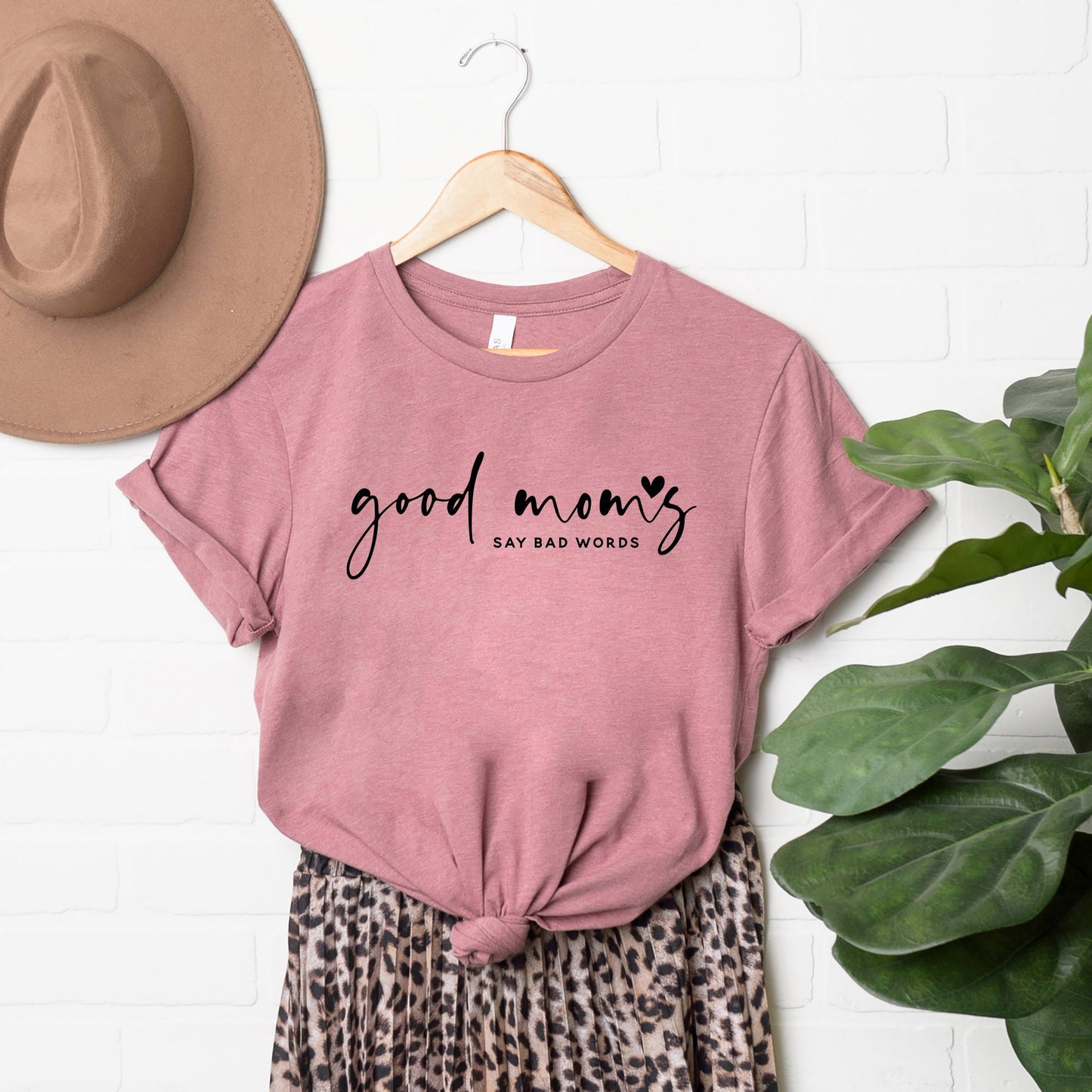 Good Mom's Say Bad Words Heart | Short Sleeve Graphic Tee