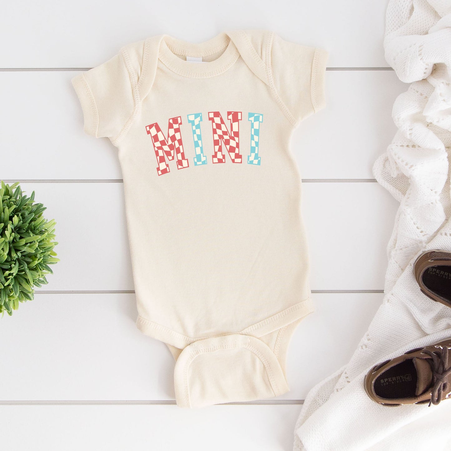 Mini Wavy Checkered | Baby Graphic Short Sleeve Bodysuit