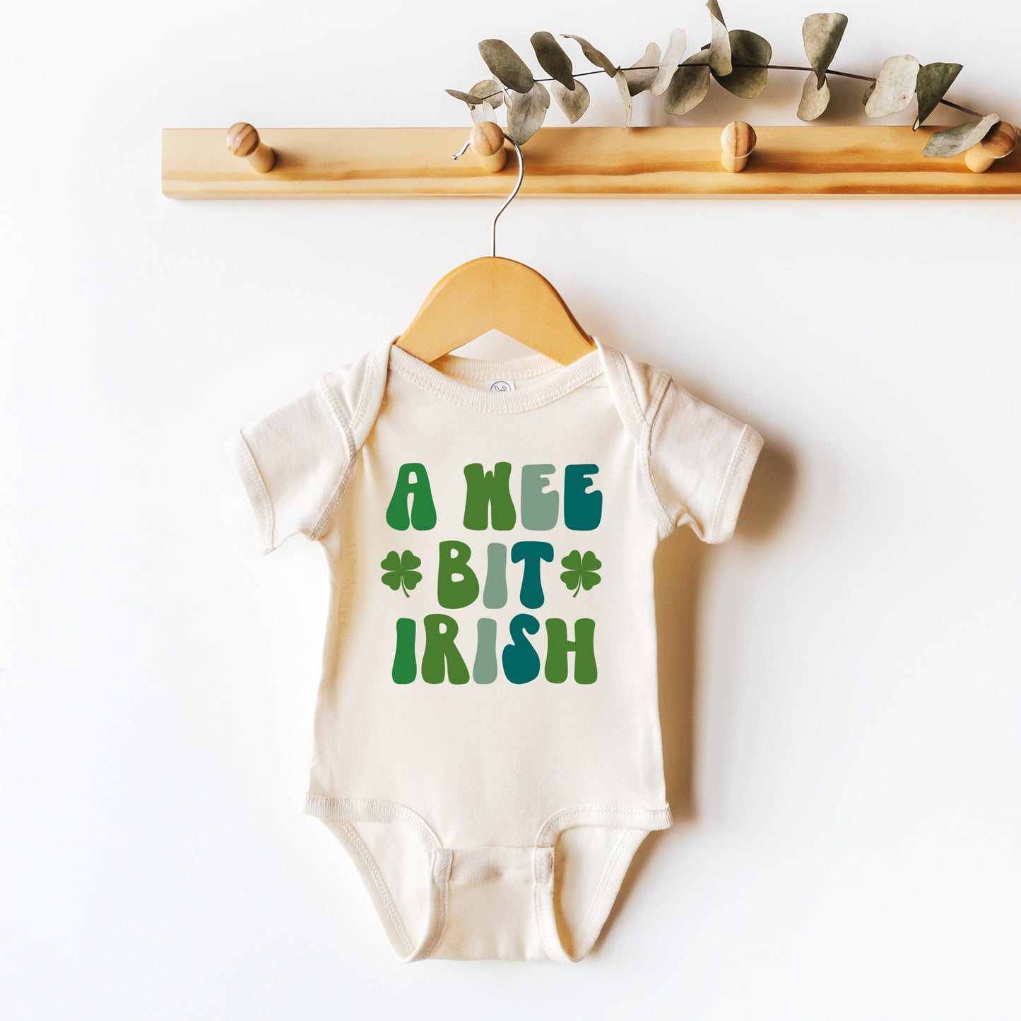 A Wee Bit Irish | Baby Graphic Short Sleeve Bodysuit