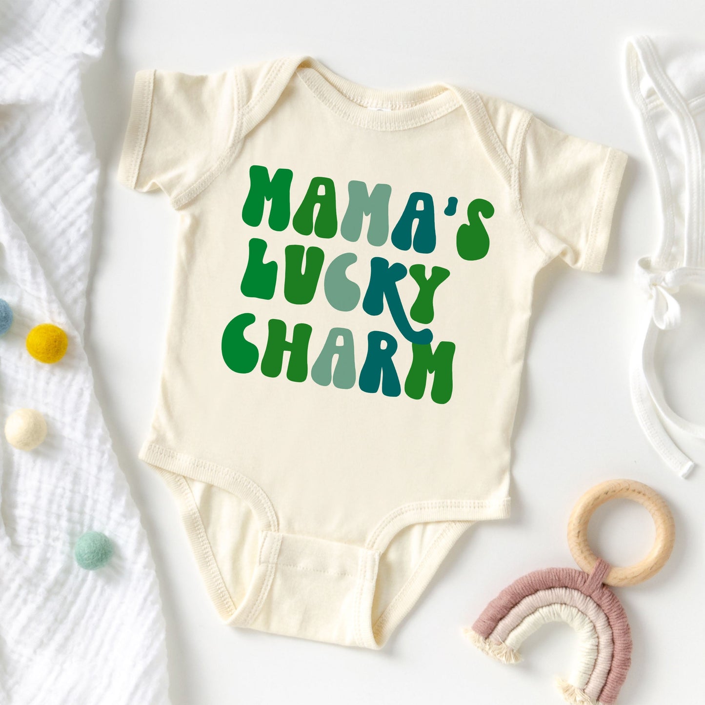 Mama's Lucky Charm | Baby Graphic Short Sleeve Bodysuit
