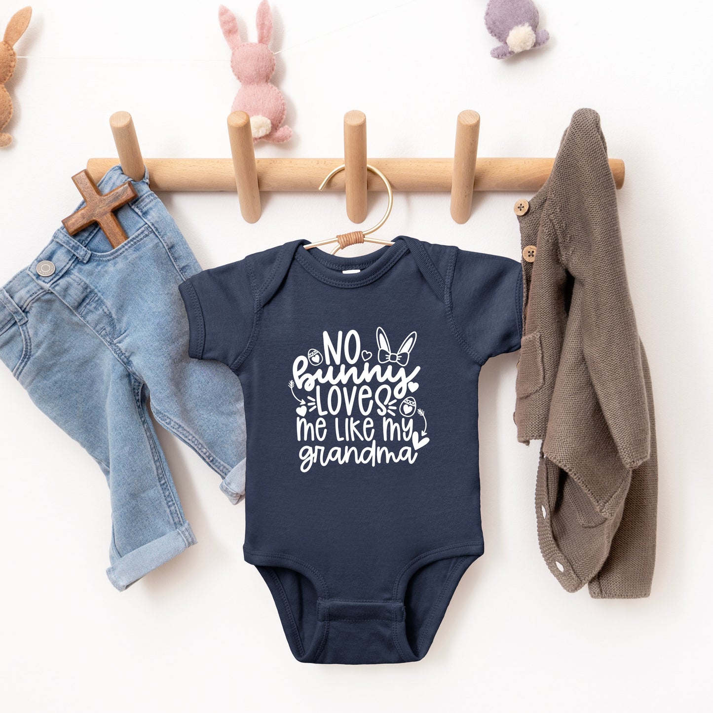 No Bunny Loves Me Like Grandma | Baby Graphic Short Sleeve Bodysuit