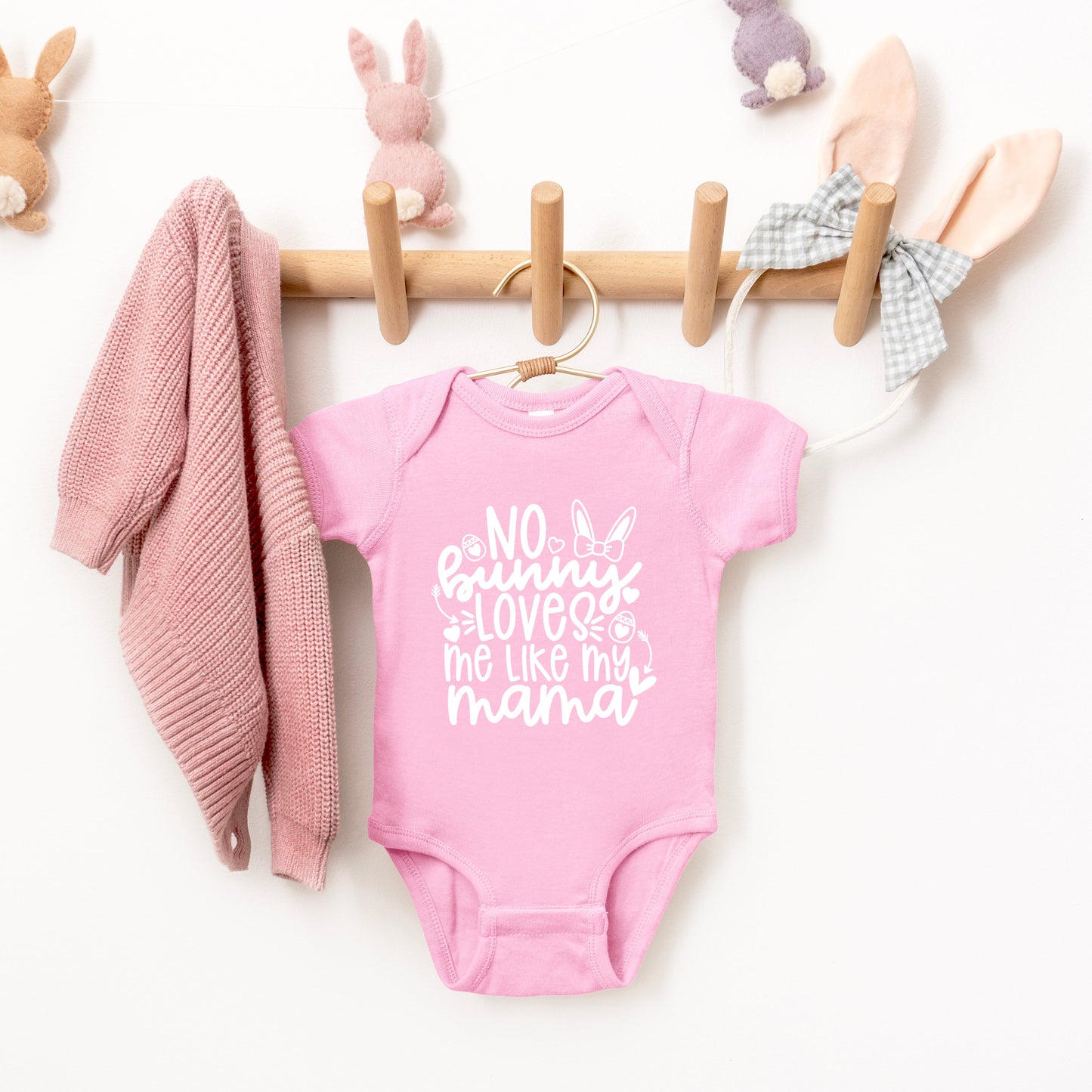No Bunny Loves Me Like Mama | Baby Graphic Short Sleeve Bodysuit
