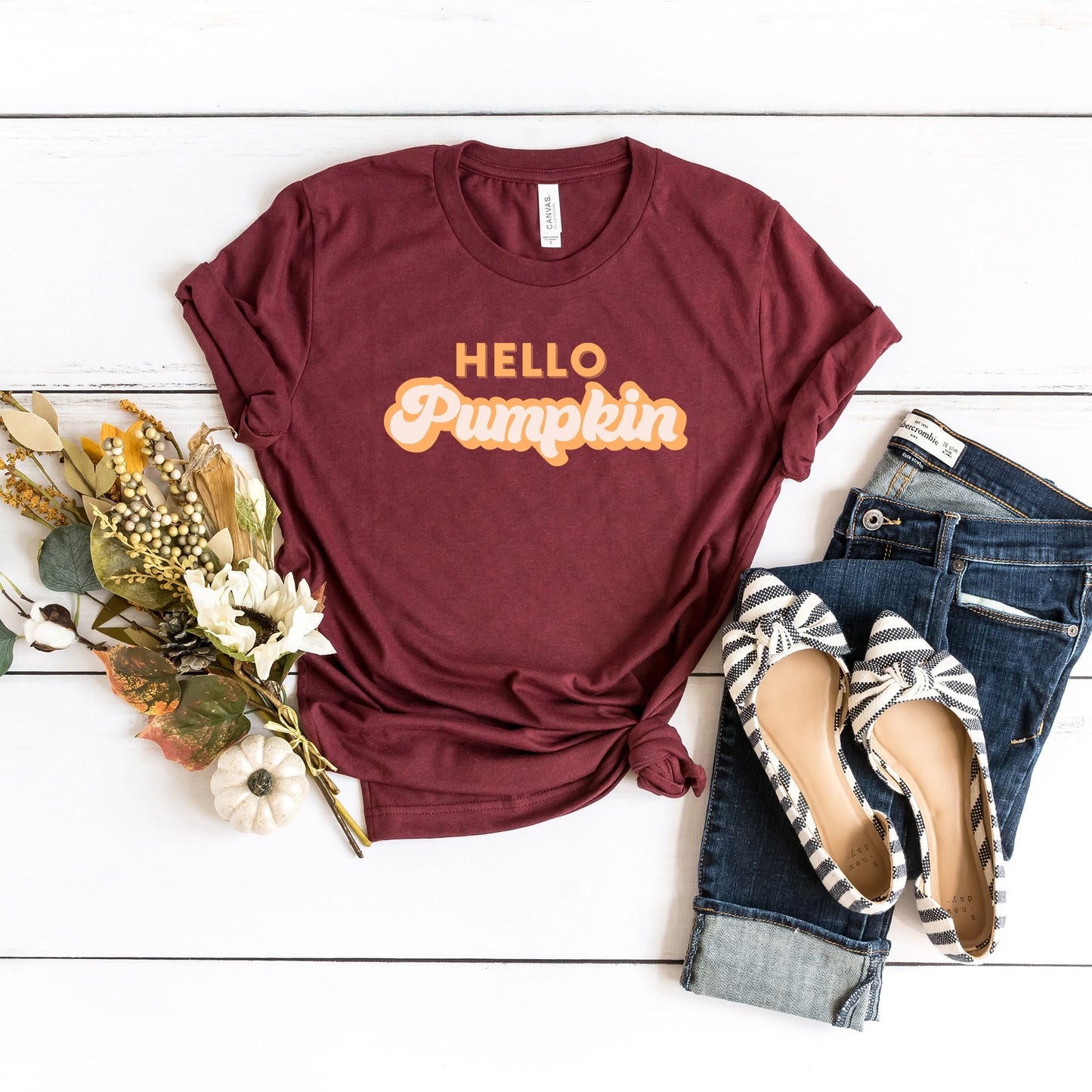 Retro Hello Pumpkin | Short Sleeve Graphic Tee