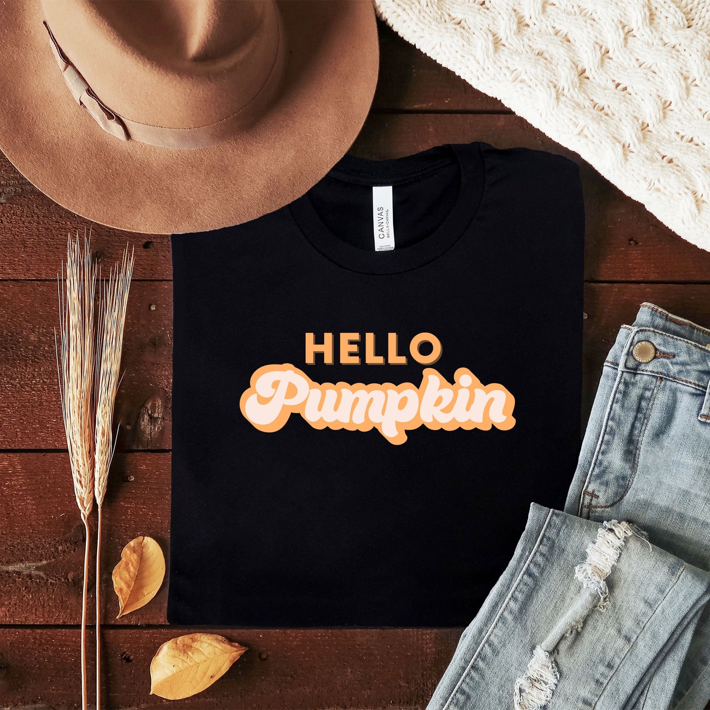 Retro Hello Pumpkin | Short Sleeve Graphic Tee