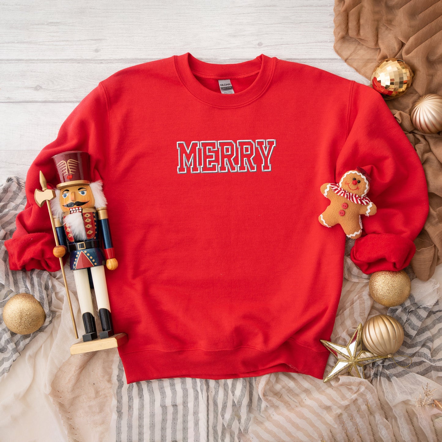 Embroidered Merry | Sweatshirt