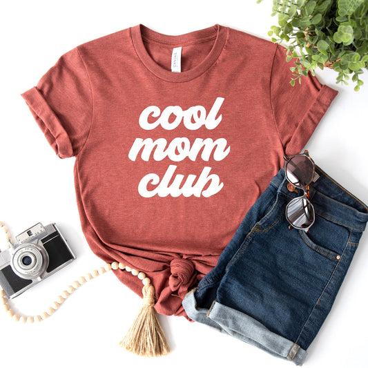 Cool Mom Club | Short Sleeve Graphic Tee