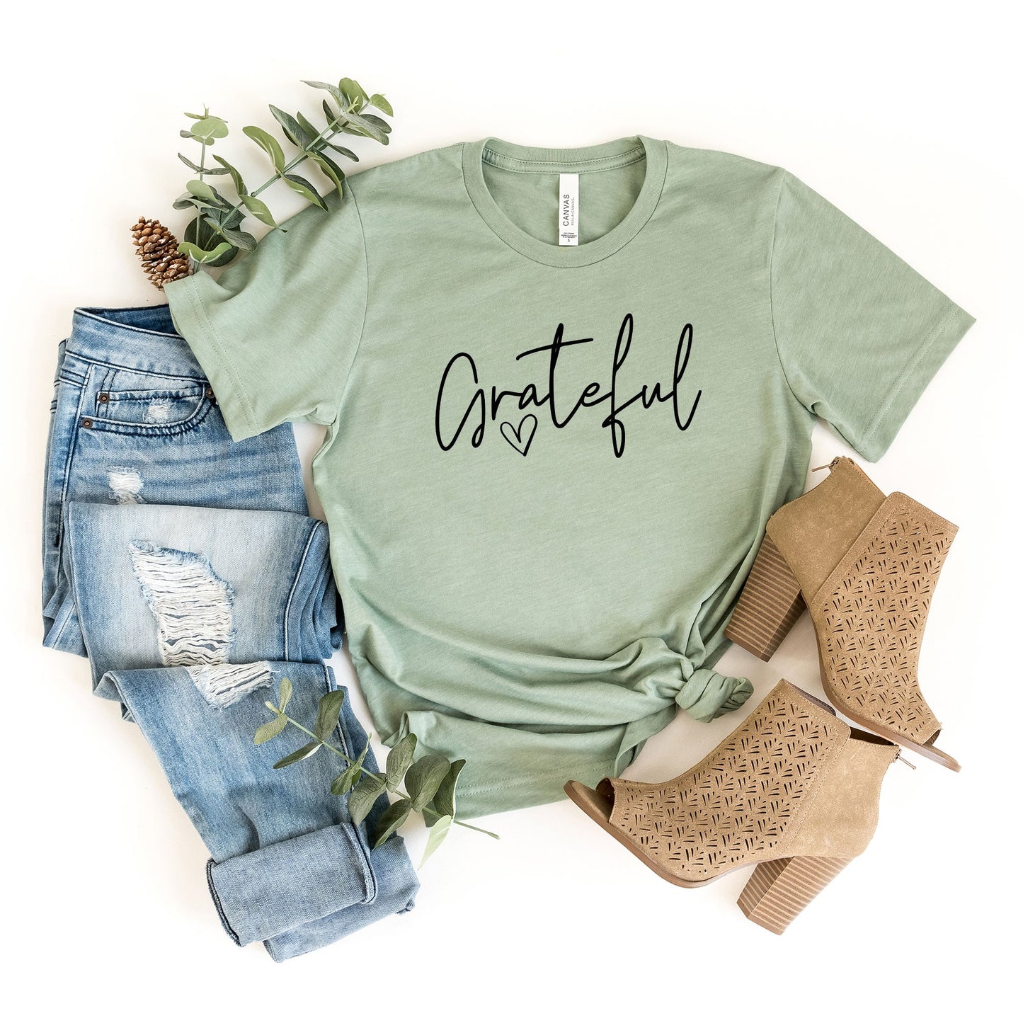 Grateful Heart | Short Sleeve Graphic Tee