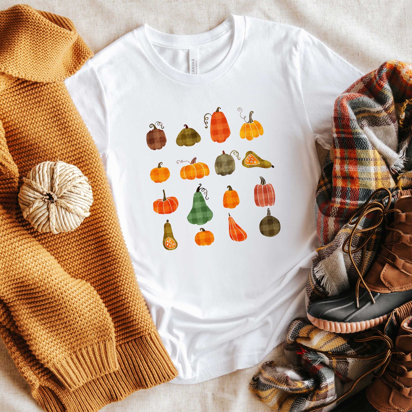 Plaid Pumpkins Chart | Short Sleeve Graphic Tee