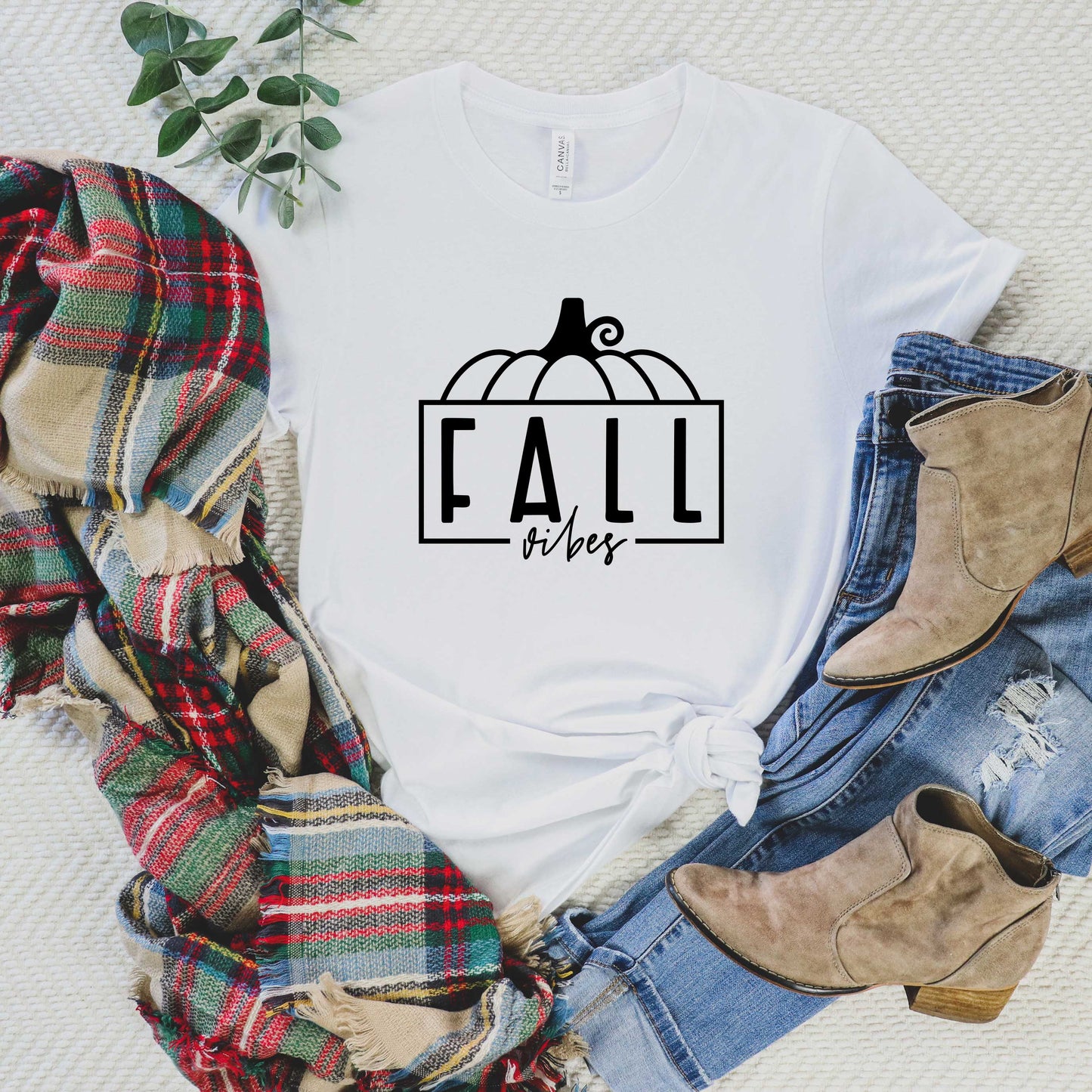 Fall Vibes Pumpkin | Short Sleeve Graphic Tee