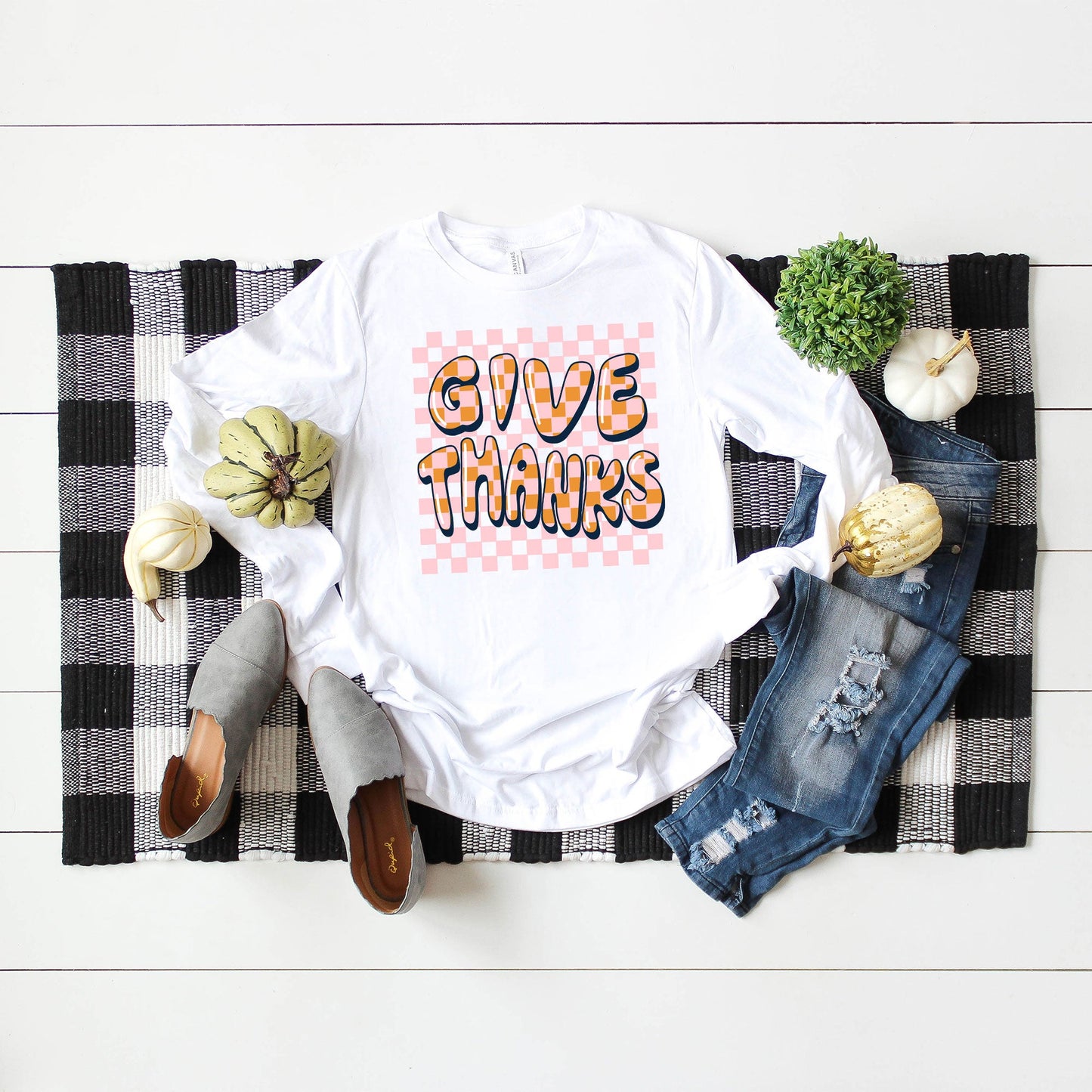 Give Thanks Checkered | Long Sleeve Crew Neck