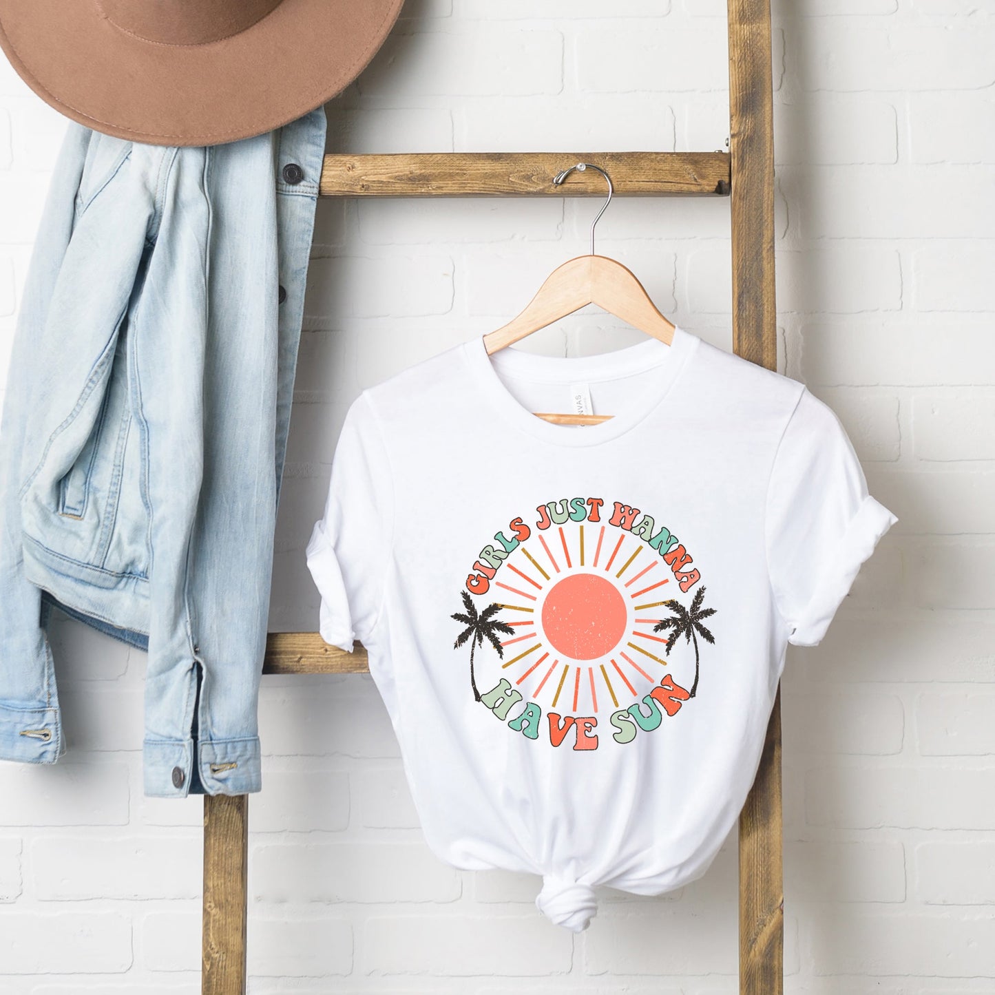 Boho Girls Have Sun | Short Sleeve Graphic Tee