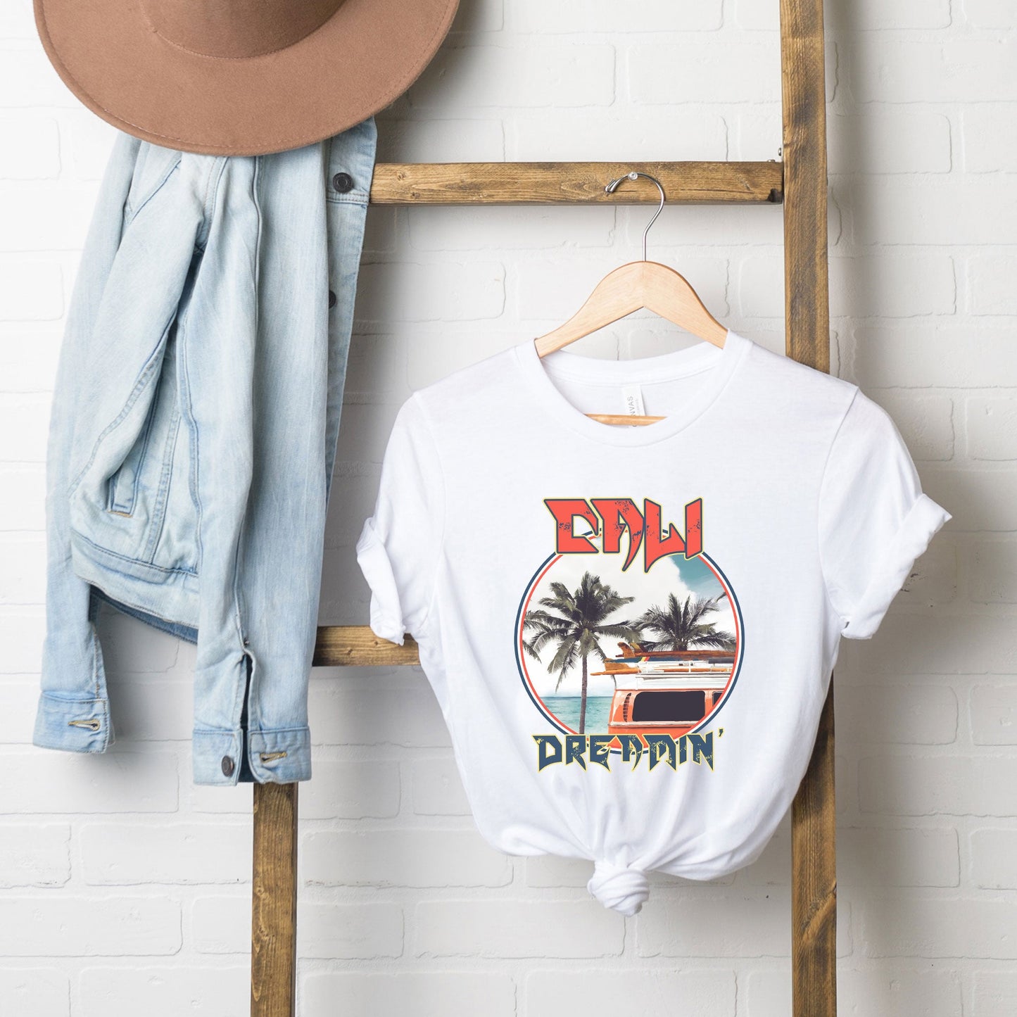 Cali Dreamin' Palm Trees | Short Sleeve Graphic Tee