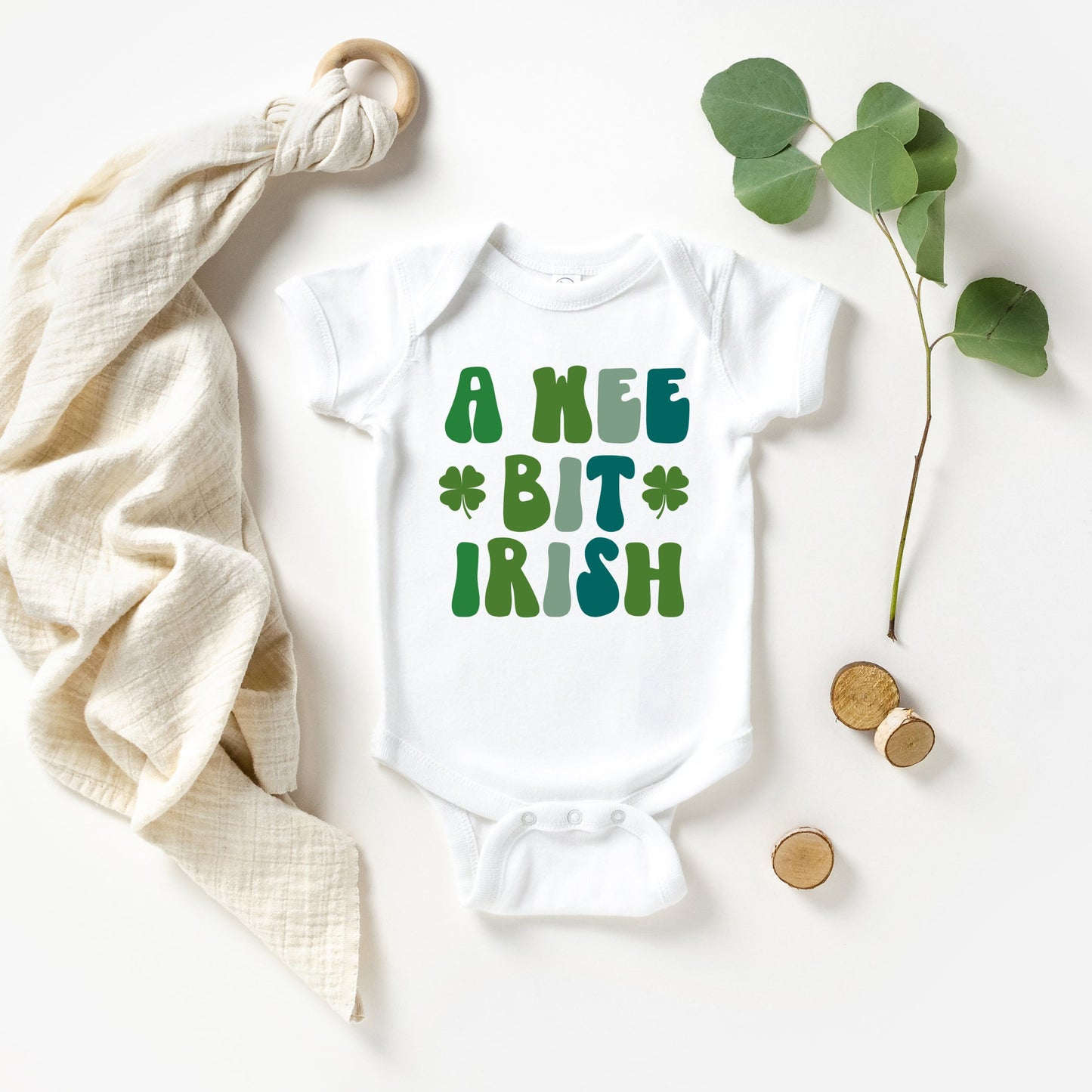 A Wee Bit Irish | Baby Graphic Short Sleeve Bodysuit