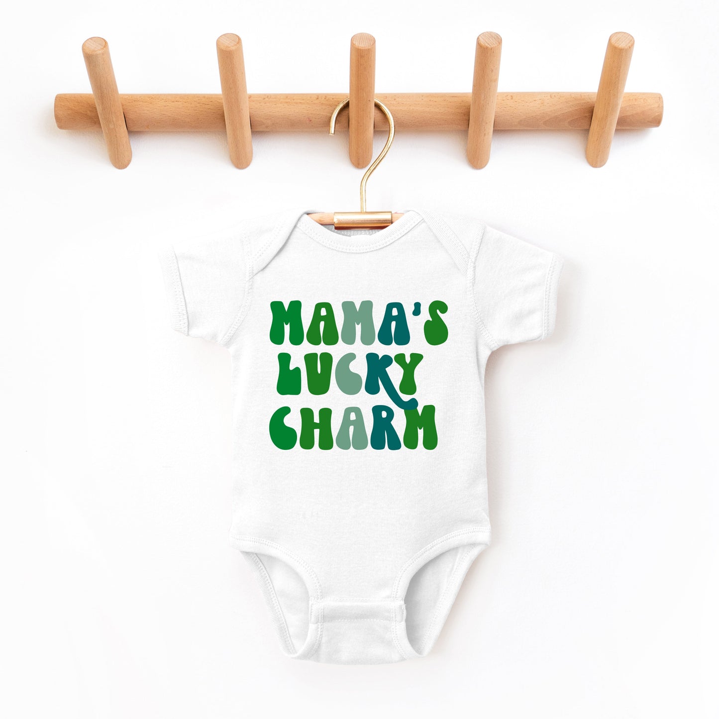 Mama's Lucky Charm | Baby Graphic Short Sleeve Bodysuit