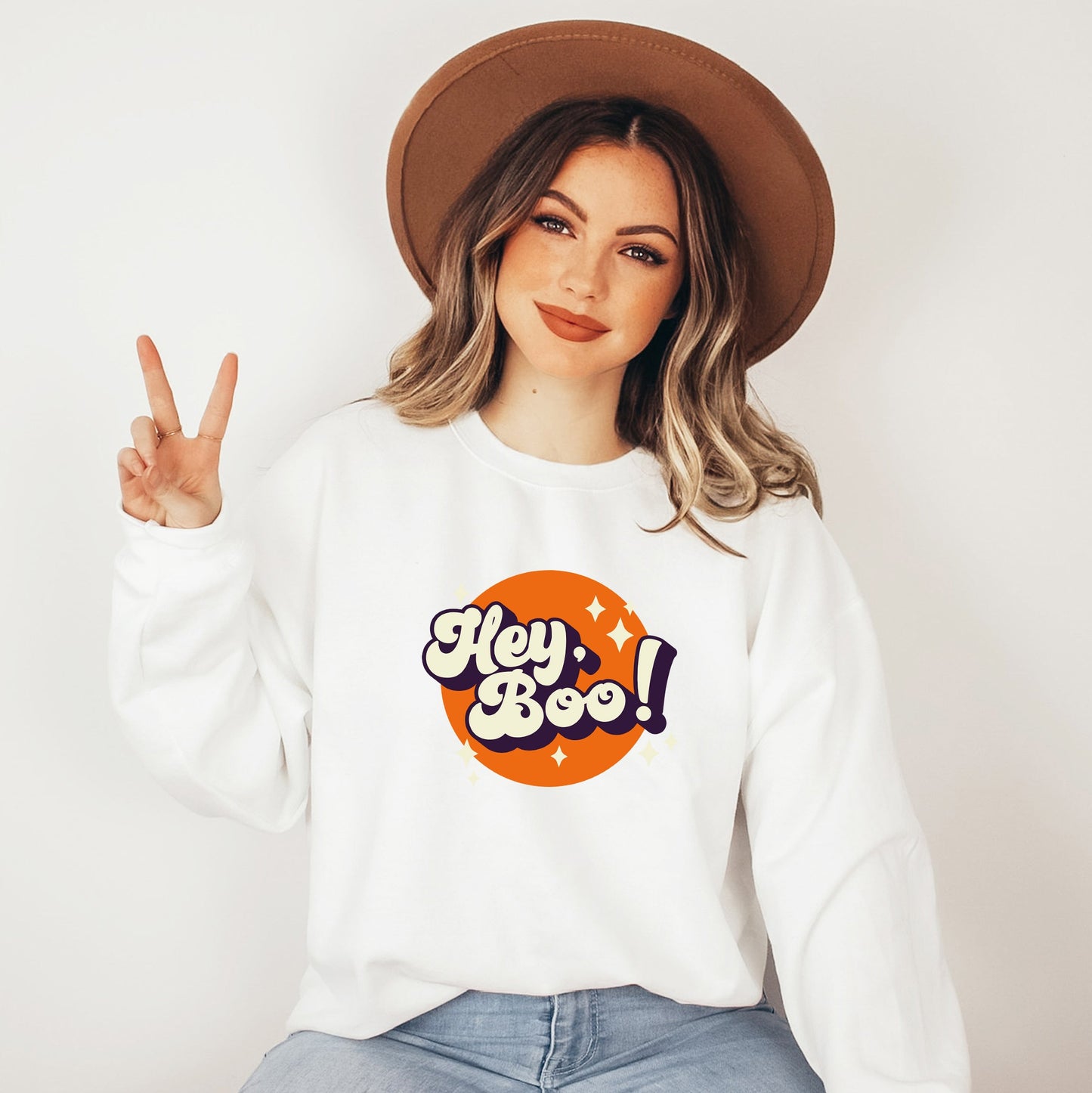 Retro Hey Boo | Graphic Sweatshirt