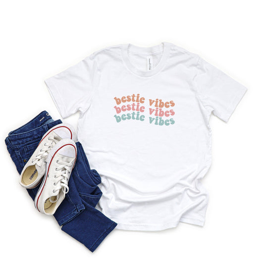 Bestie Vibes Wavy | Youth Short Sleeve Crew Neck